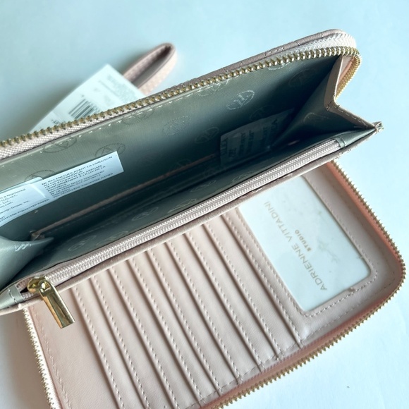New Adrienne Vittadini Pink Leather Zip Around Wallet - Picture 11 of 16